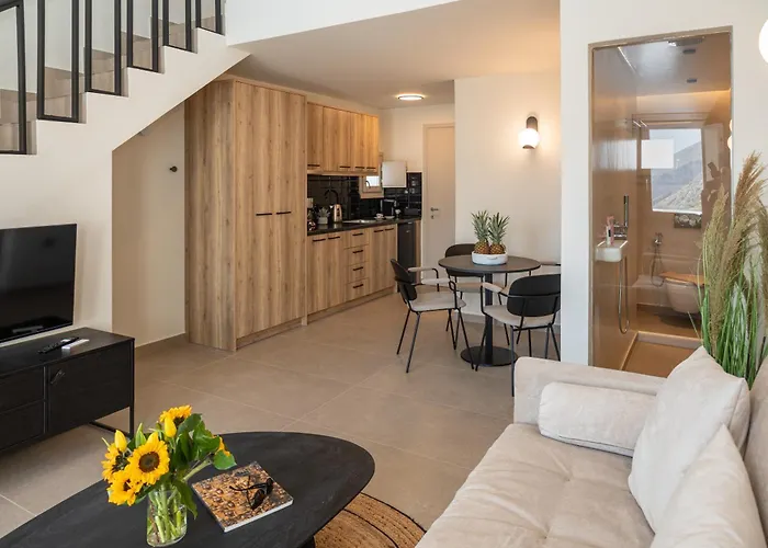 Depalyma * Emporio (Santorini)