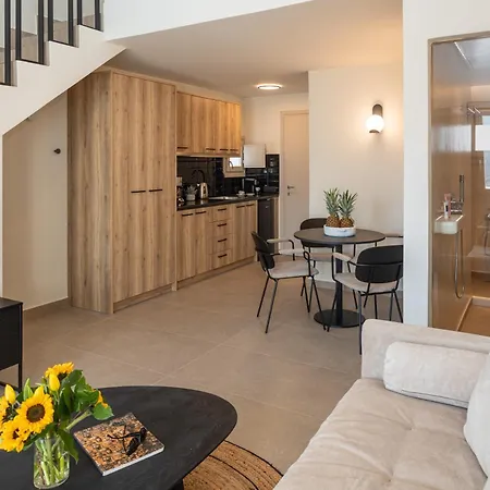 Depalyma * Emporio (Santorini)