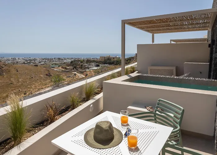 Depalyma Emporio (Santorini)