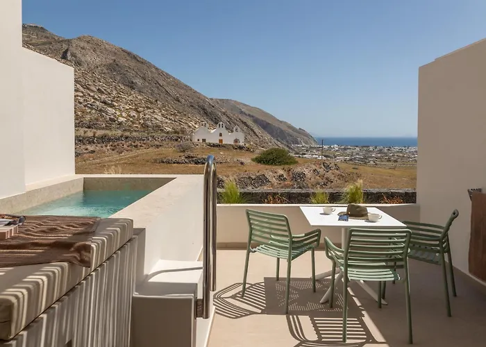 Depalyma Emporio (Santorini)