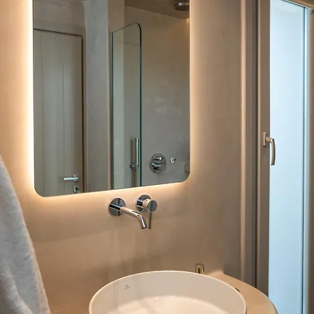 Depalyma Hotell *