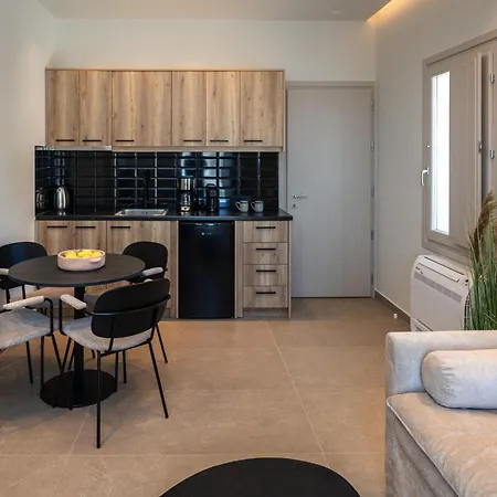 Depalyma Hotel *