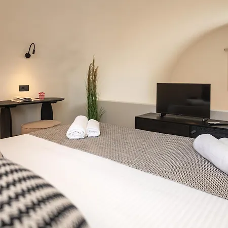 Depalyma Hotell Emporio (Santorini)