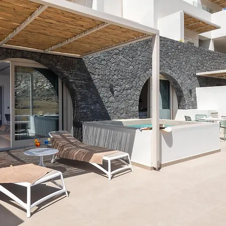 Depalyma Hotel